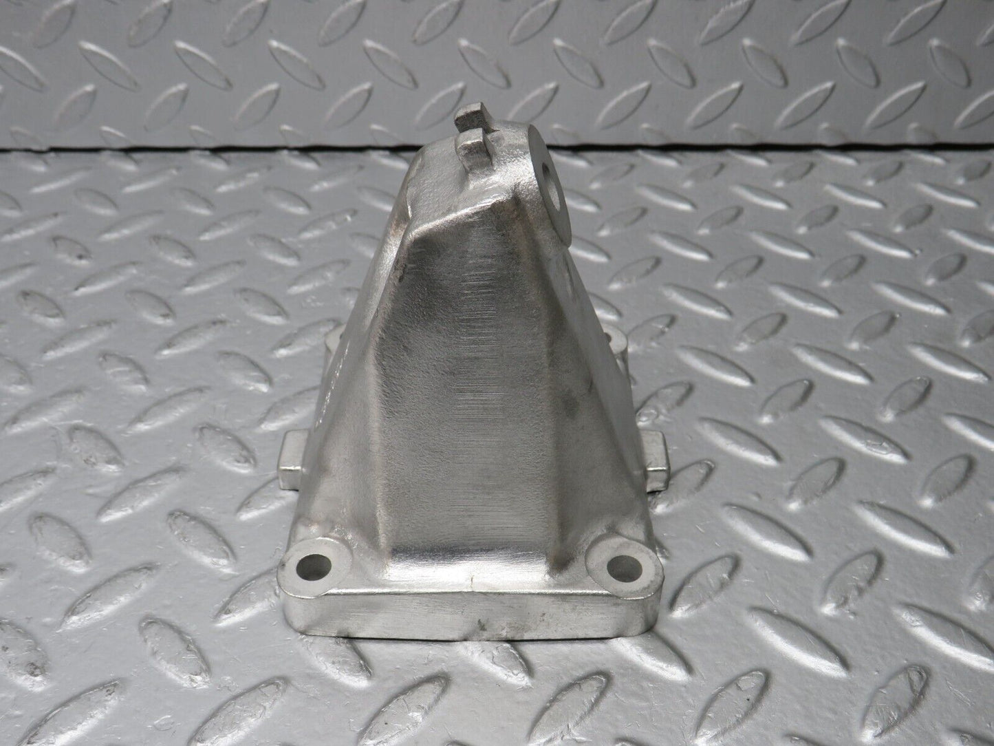 38627 Mercedes-Benz R129 280SL Coupe Engine Mount Bracket Right 1042230504