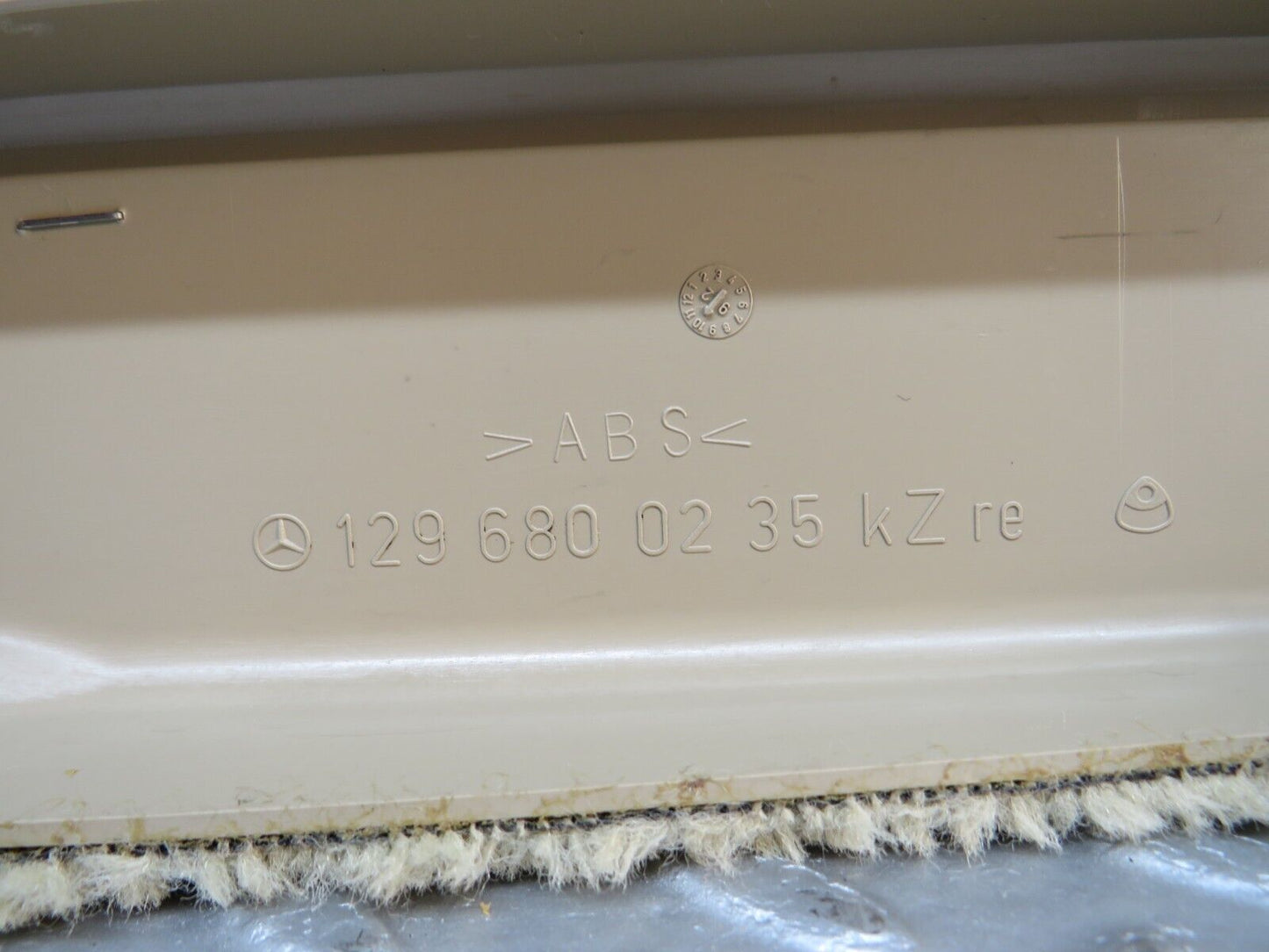 38284 Mercedes-Benz R129 280SL Coupe Right Door Sill Cover Beige 1296800235