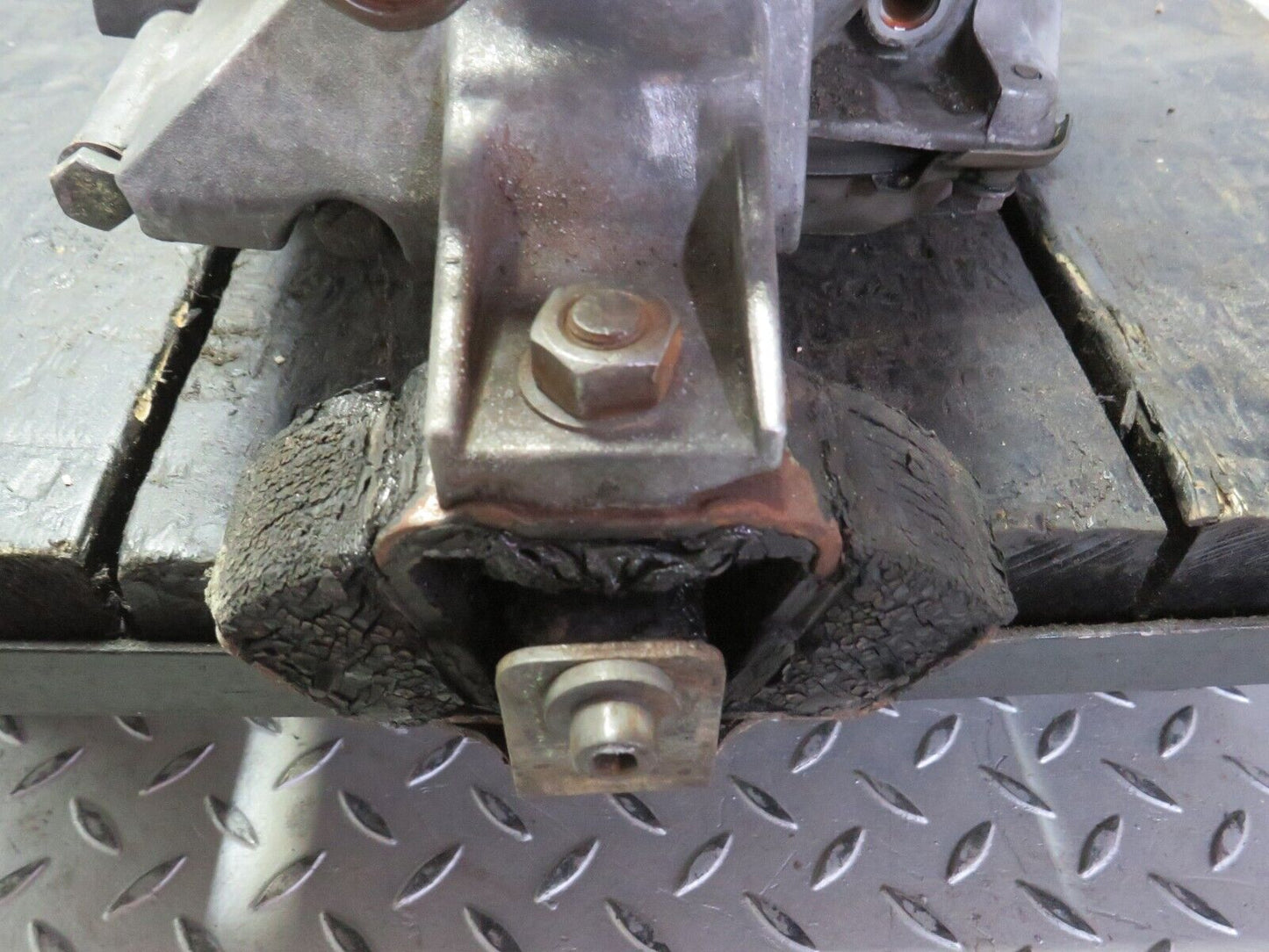 39320 Mercedes-Benz R107 500SL Coupe Automatic Gearbox 1262704101 126271701