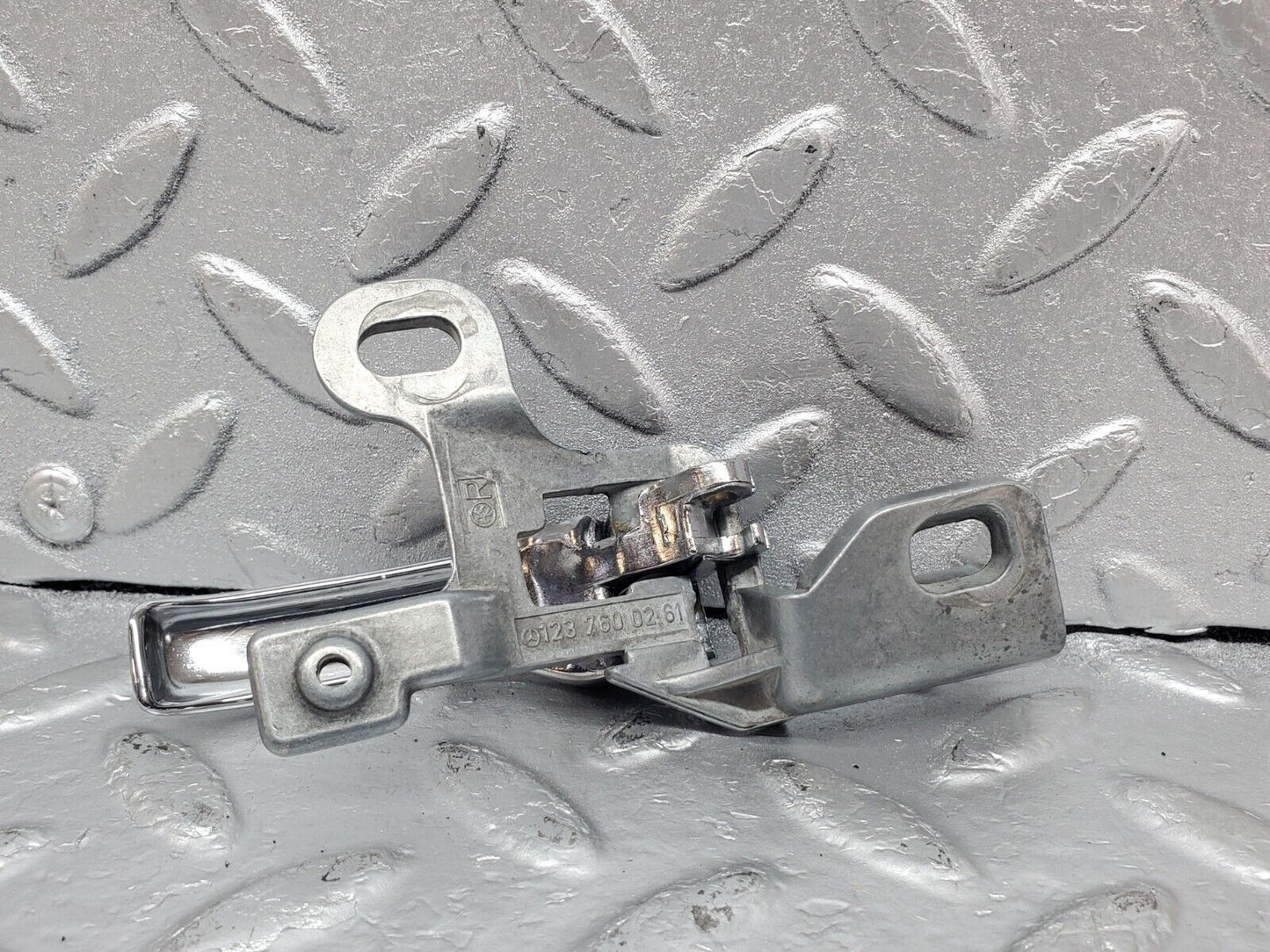 44385 Mercedes-Benz W123 280E Right Interior Door Handle 1237600261