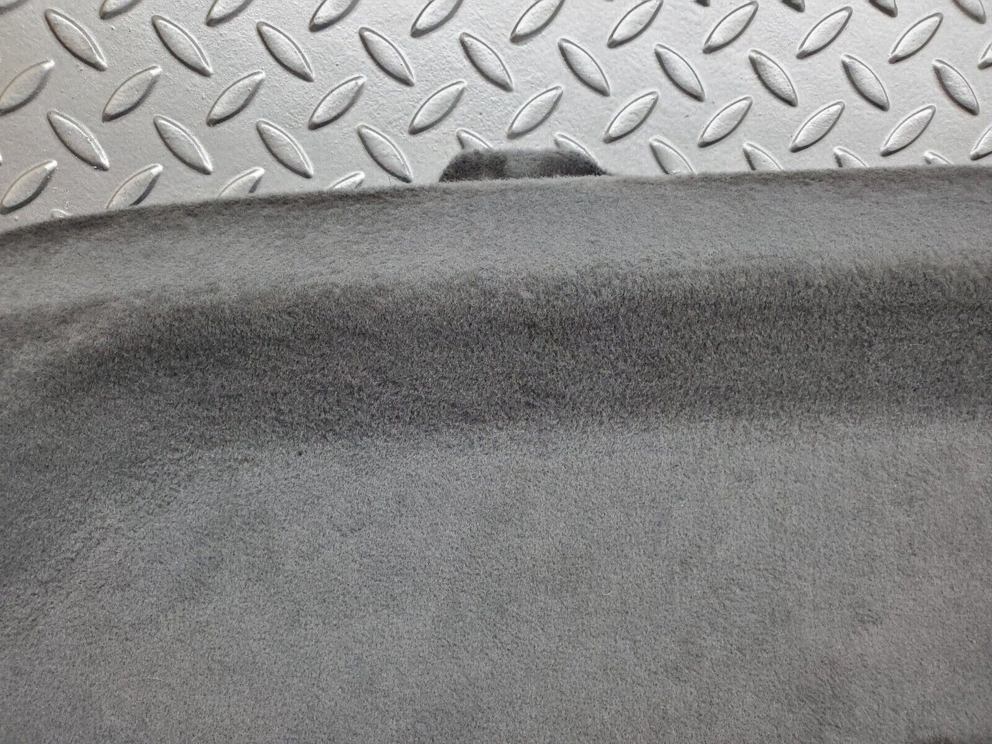 44696 Mercedes-Benz W124 220E Parcel Shelf With Speakers Grey 1246900249