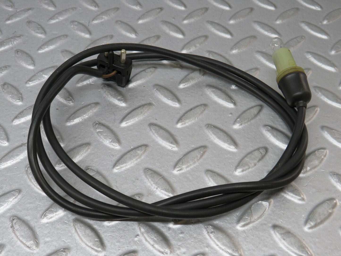 36267 Mercedes-Benz W126 420SE Front Wing Indicator Wire Cable 1249971881