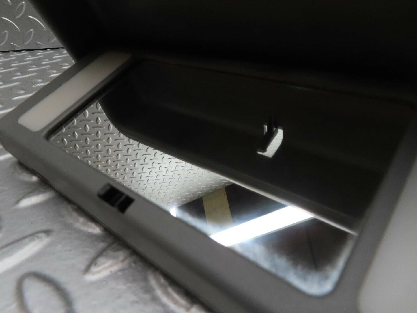 14930 Mercedes-Benz W140 S320 Interior Vanity Mirror