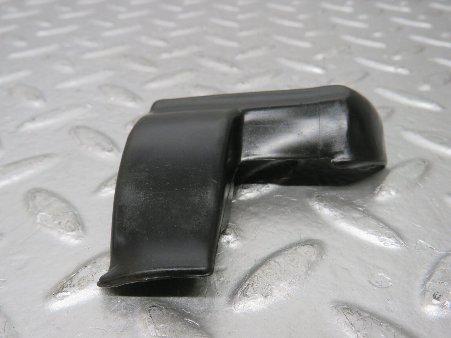 25634 Mercedes-Benz W123 200 Rear Left Fender Wing Lower Moulding Trim