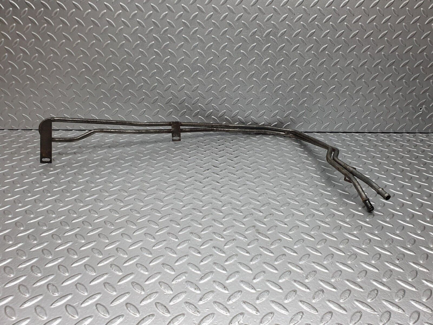 41194 Mercedes-Benz W126 300SE Oil Cooling Pipe Line