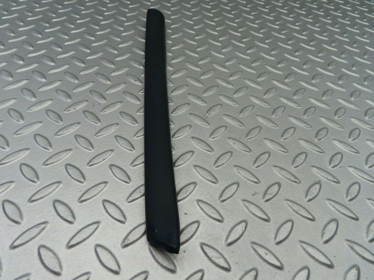 6910 Mercedes-Benz C107 350SLC Coupe Interior Rear Right Quarter Window Cover