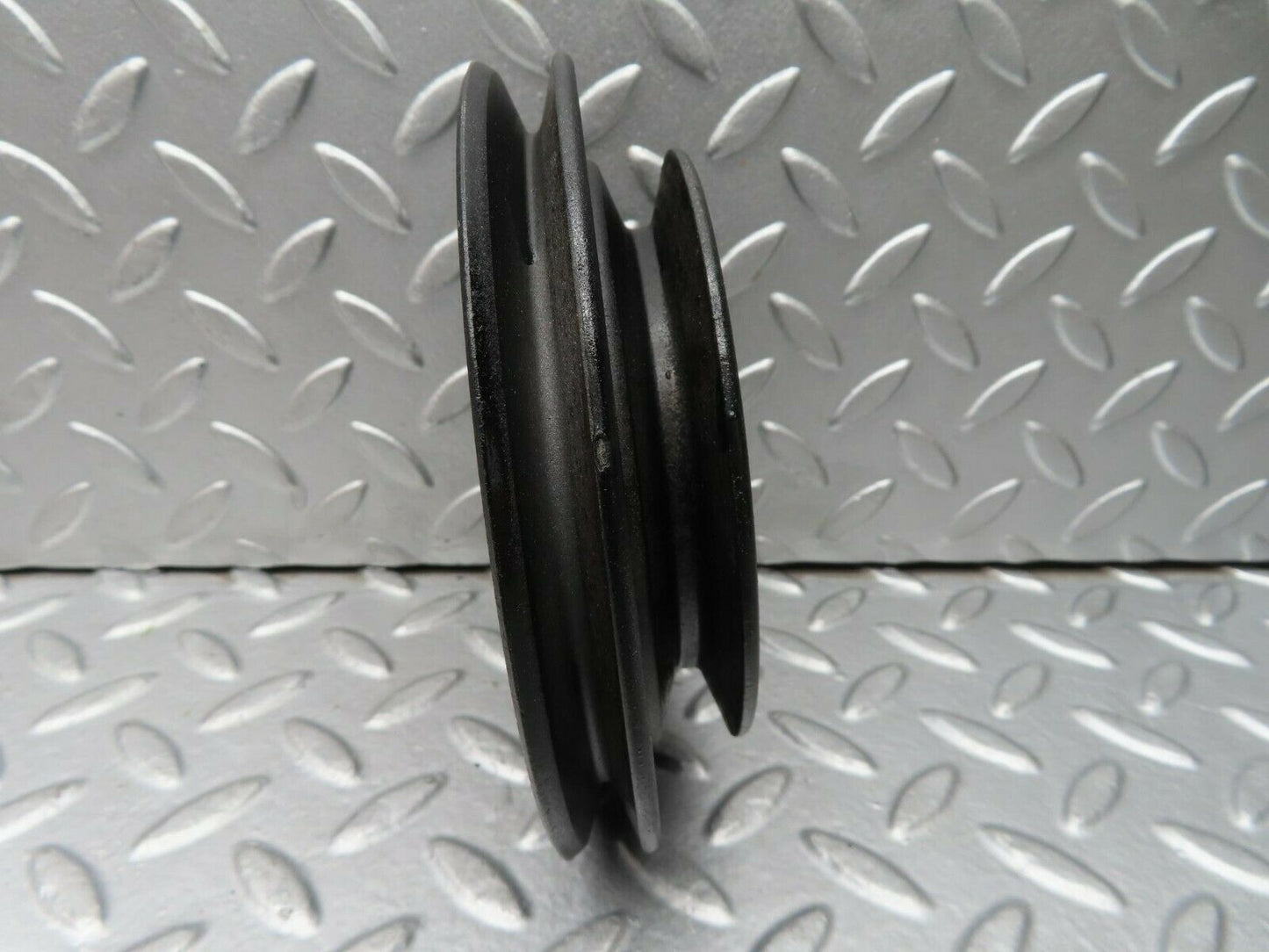 15266 Mercedes-Benz W123 230E Crankshaft Pulley 1020320404