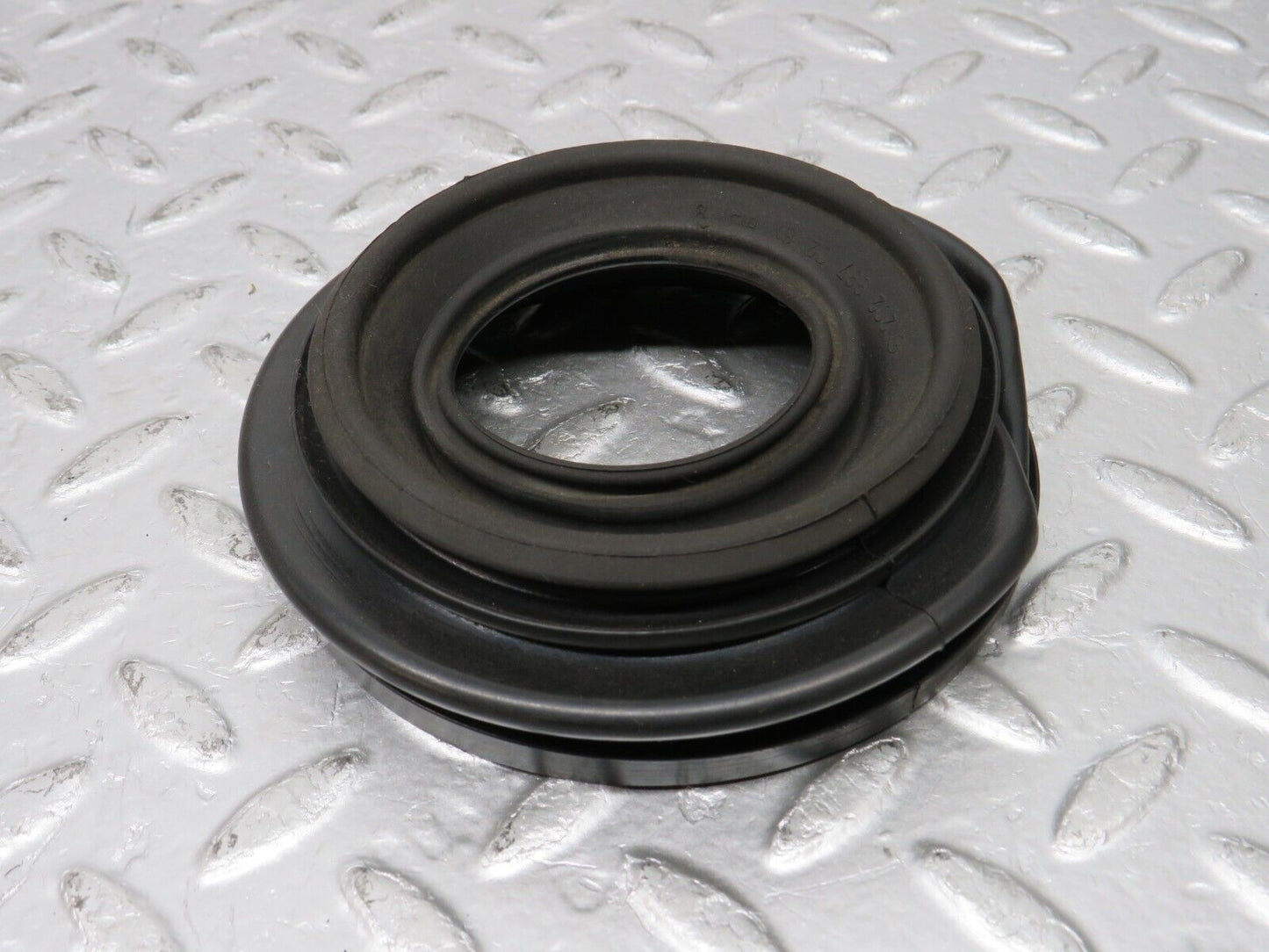 33468 Mercedes-Benz W202 C180 Fuel Tank Filler Rubber Gasket