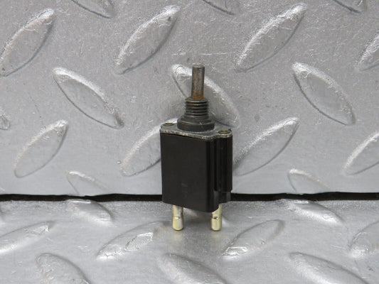 37525 Mercedes-Benz W109 300SEL Contact Switch 8086