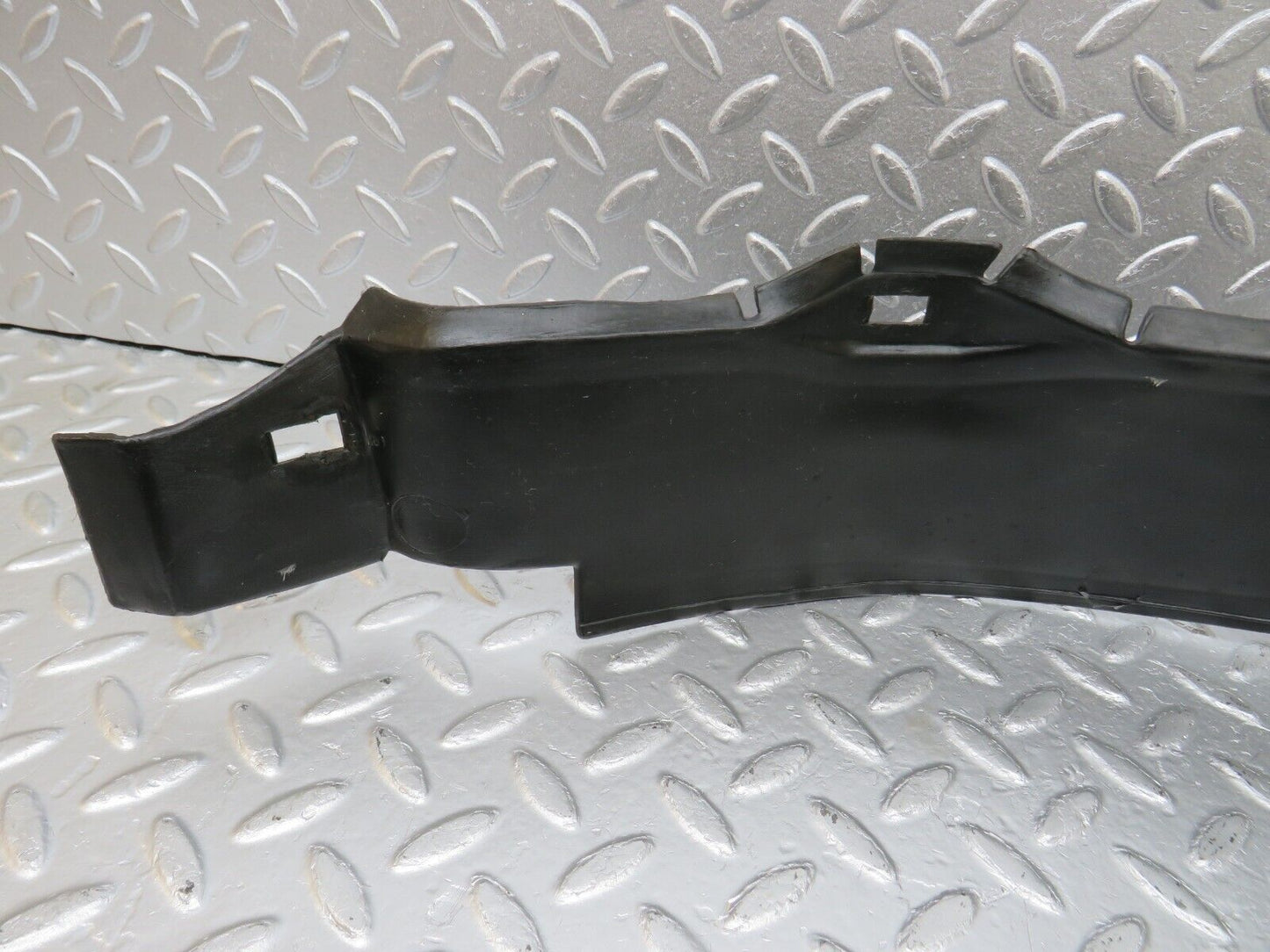 34257 Mercedes-Benz W201 190E Inner Mudguard Panelling Front Right 2018840235