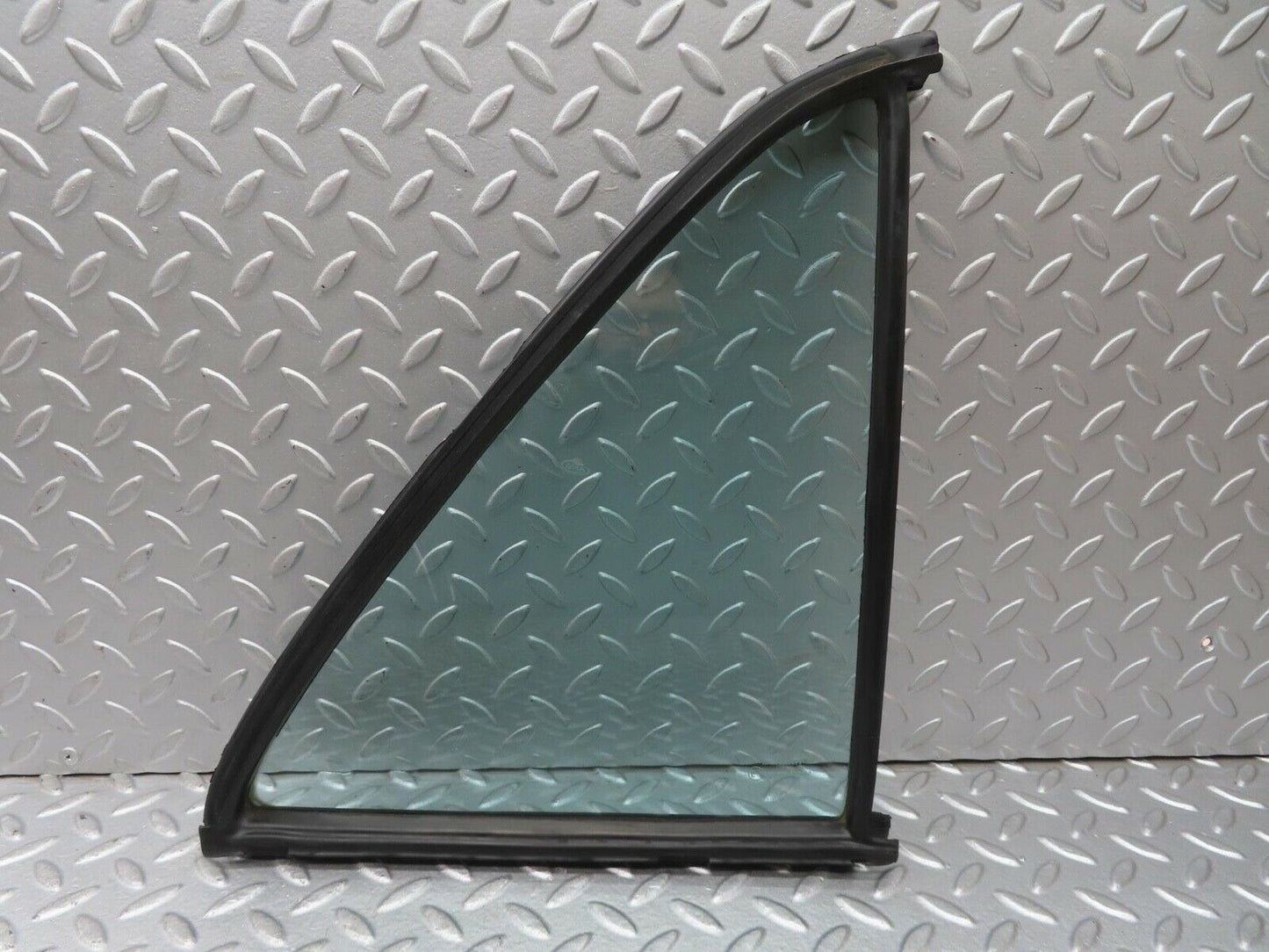 13542 Mercedes-Benz W123 280E Rear Right Quarter Window 1237350224