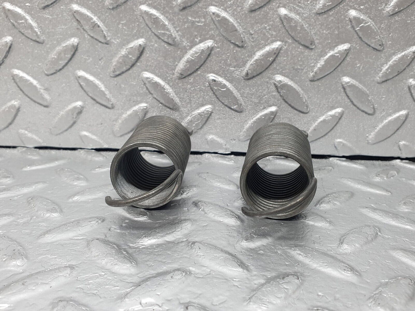 44064 Mercedes-Benz C123 230CE Coupe Front Seat Adjustment Spring Pair