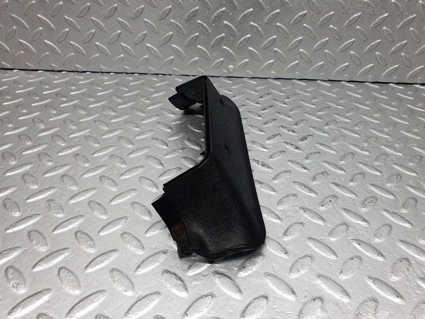 41115 Mercedes-Benz W126 300SE B Pillar Bottom Cover Right 1266920222