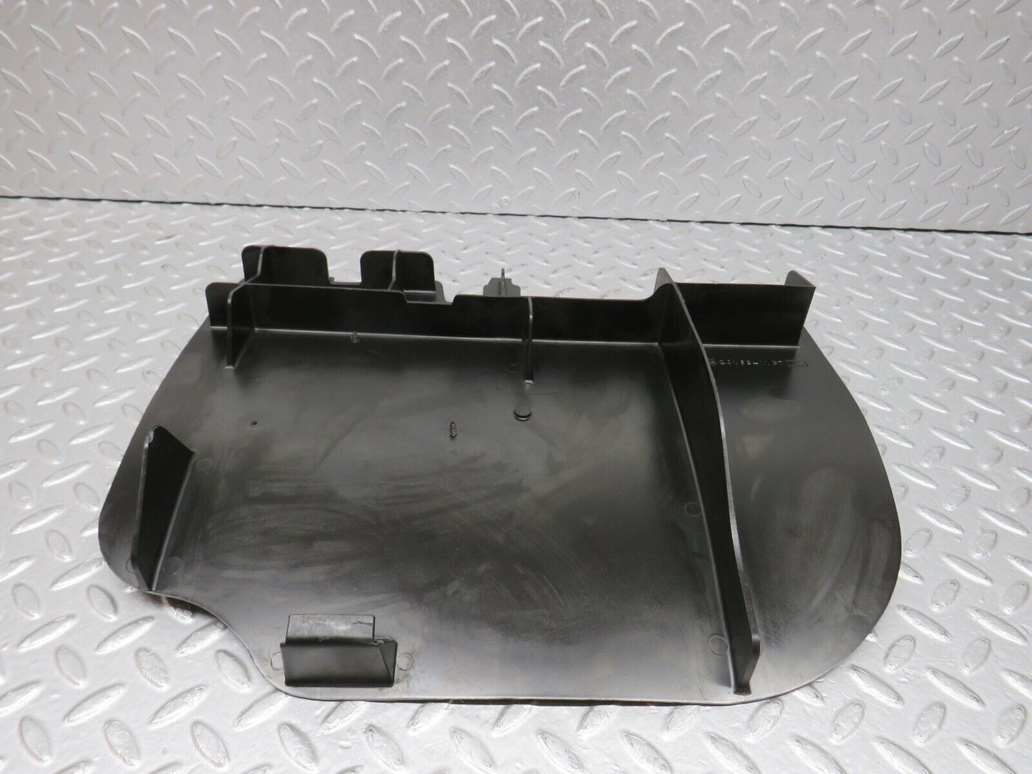 38702 Mercedes-Benz W201 190E 2.6L Front Left Front Cable Channel Cover 2016841137