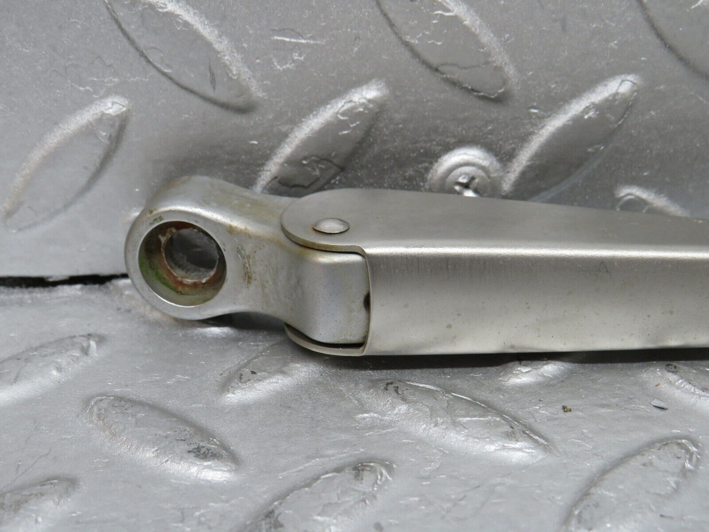 37328 Mercedes-Benz W109 300SEL Windscreen Wiper Arm Left Side