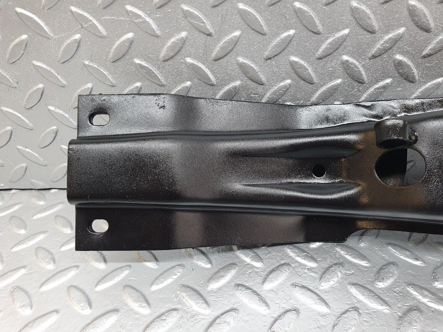 43166 Mercedes-Benz W108 280SE Gearbox Mount Bracket 1089870440 1089870740