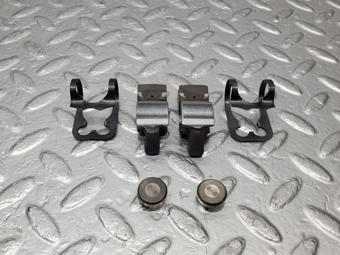 46608 Mercedes-Benz C123 280CE Coupe Valve Rocker Arm With Spring And Tappet
