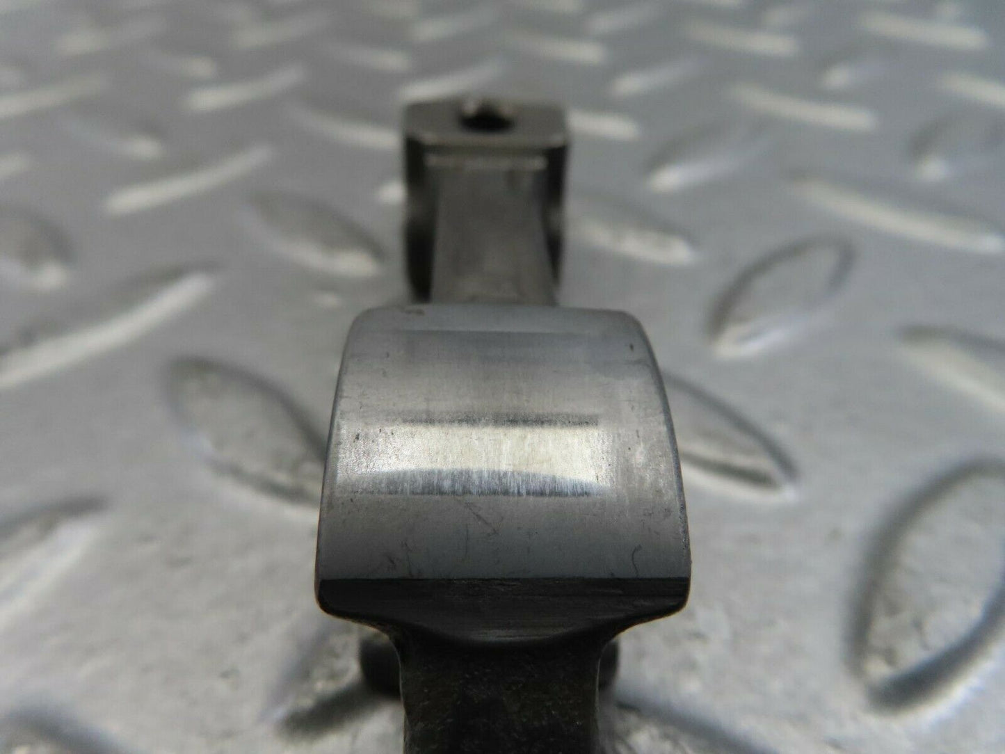 9137 Mercedes-Benz W108 Valve Rocker Arm With Retaining Spring