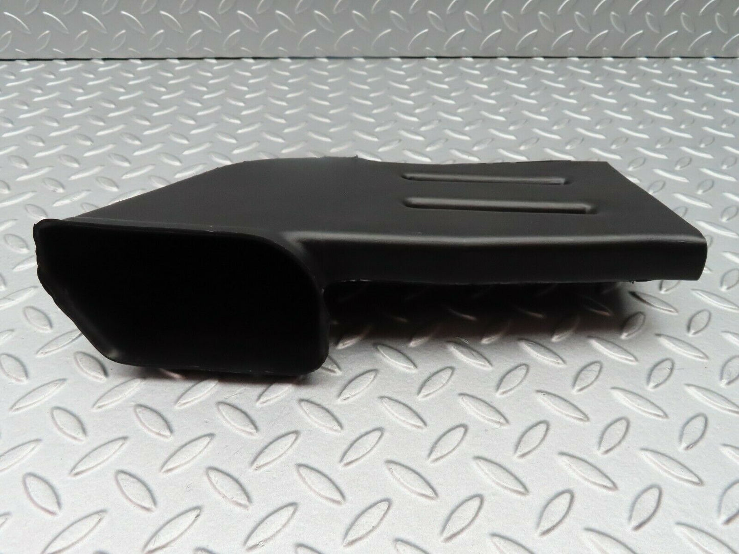5360 Mercedes-Benz W124 230E Ventilation Air Duct Left 1248310346