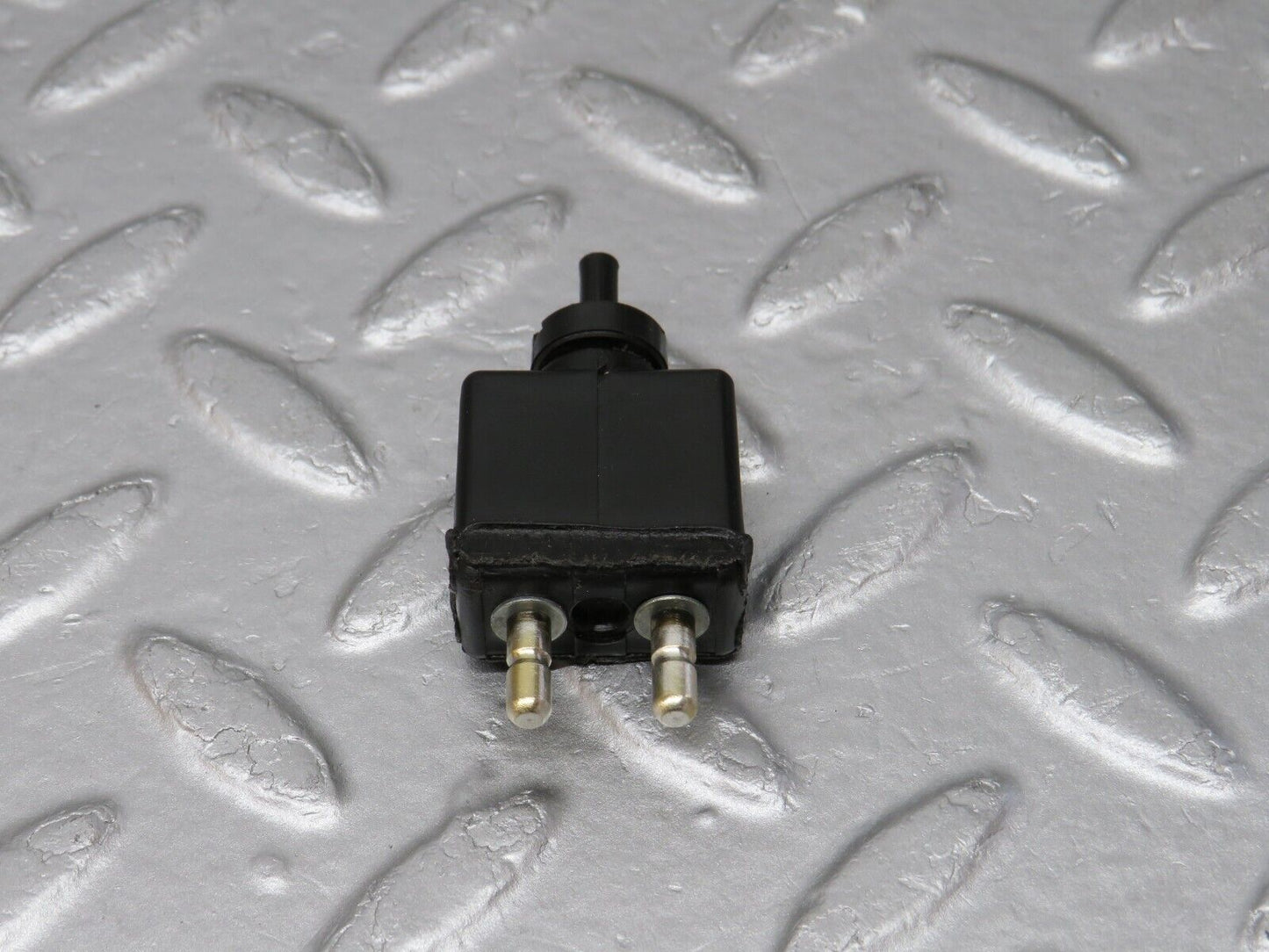 37524 Mercedes-Benz W109 300SEL Contact Switch ULO-79000