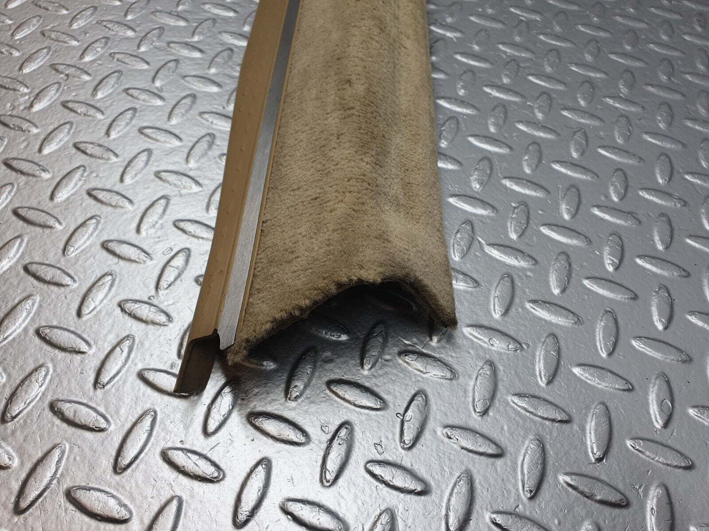 42269 Mercedes-Benz R129 320SL Coupe Left Door Sill Beige 1296800135