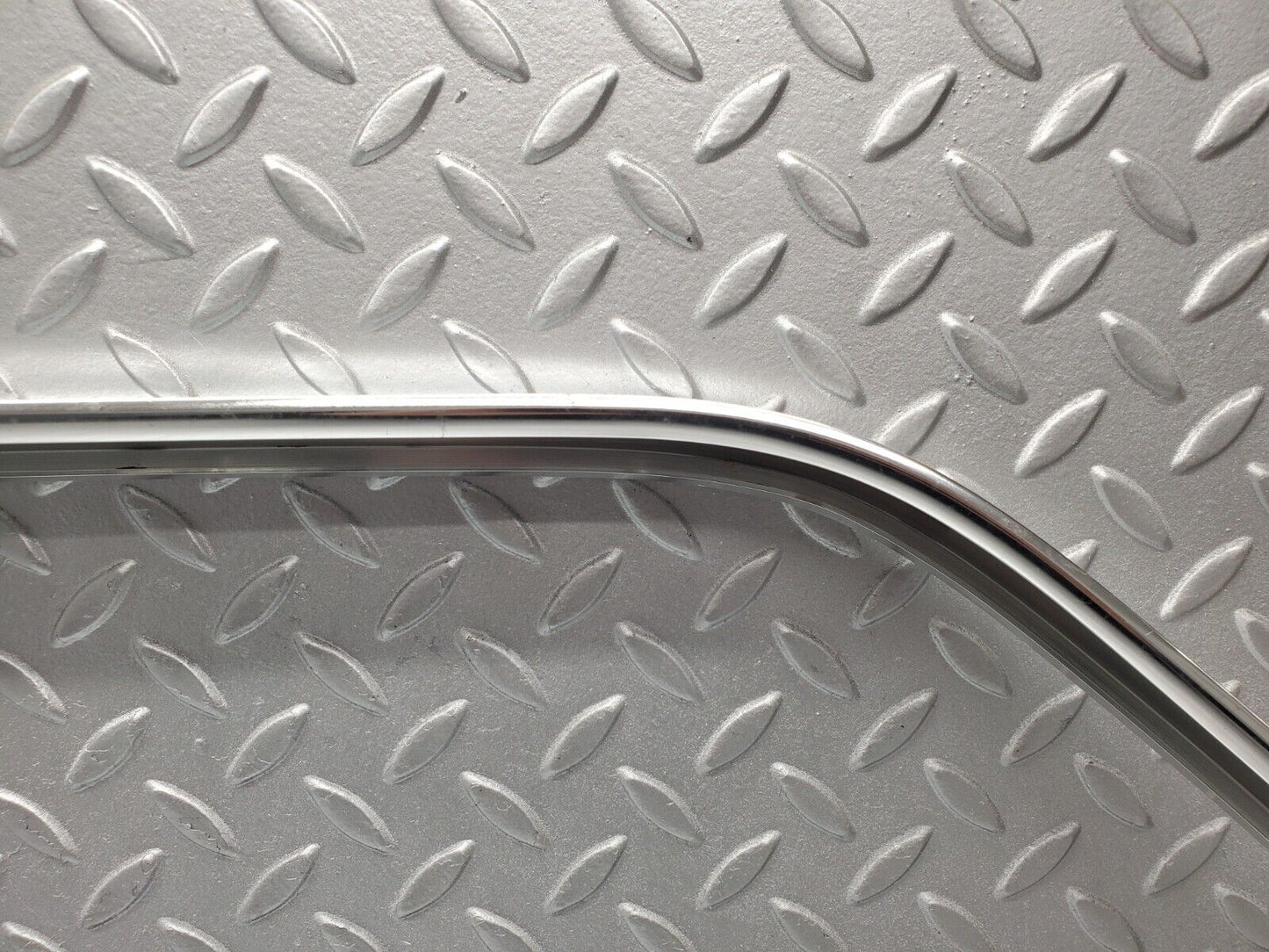 46503 Mercedes-Benz C123 280CE Coupe Chrome Roof Trim Cladding Right Side