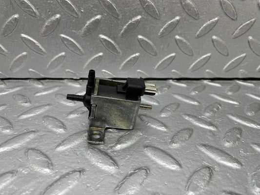 37965 Mercedes-Benz A124 320E Cabriolet Vacuum Control Valve 0015408697