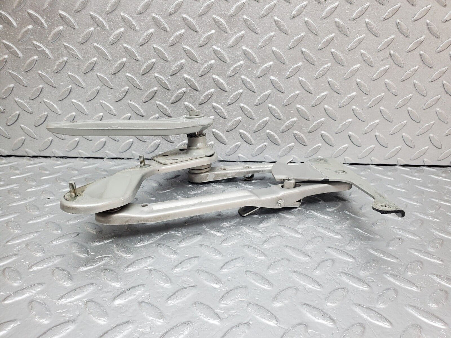 45084 Mercedes-Benz R129 300SL Coupe Bonnet Hinge Right 1298800228 1298870274