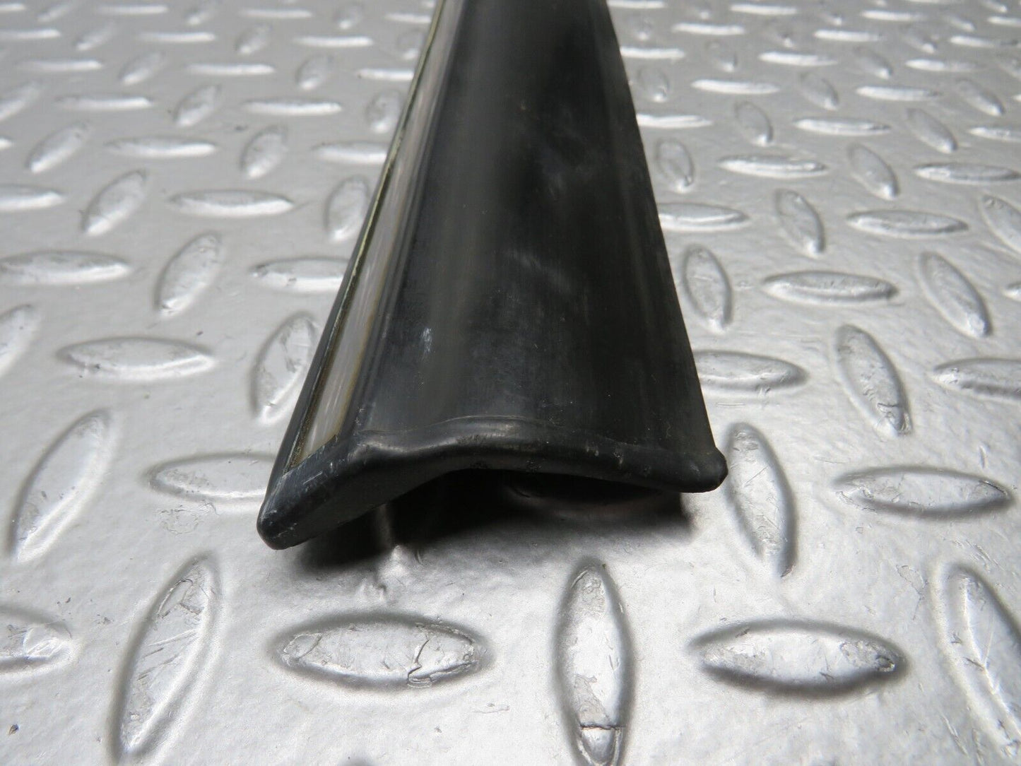 28615 Mercedes-Benz W123 280E Front Left Door Lower Moulding Trim