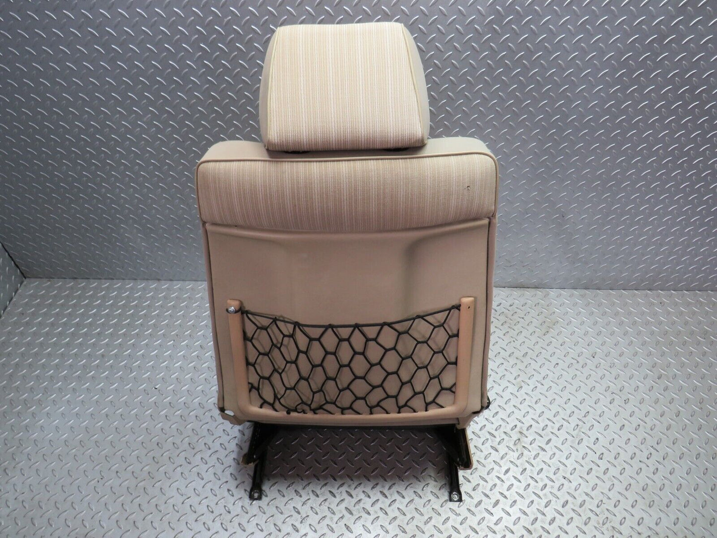 34232 Mercedes-Benz W124 260E Front Right Driver Seat Beige 1249101050