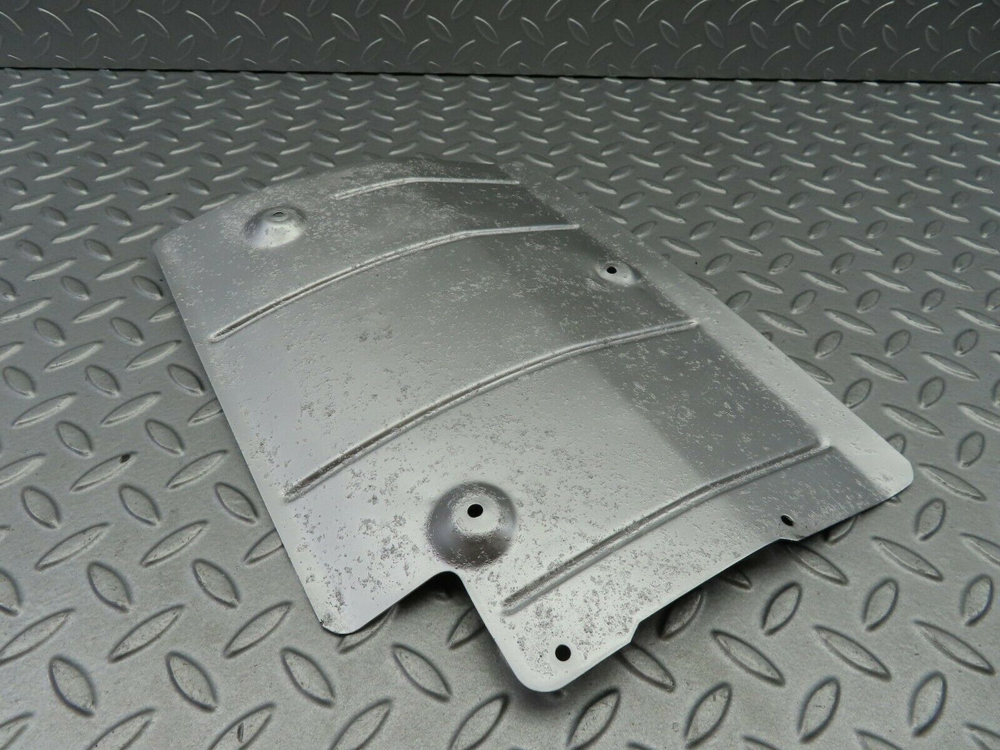 5924 Mercedes-Benz W123 200 Exhaust Heat Shield