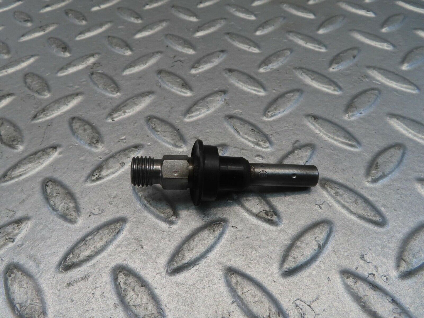 11035 Mercedes-Benz R107 W116 Fuel Injector Bosch 0437502010