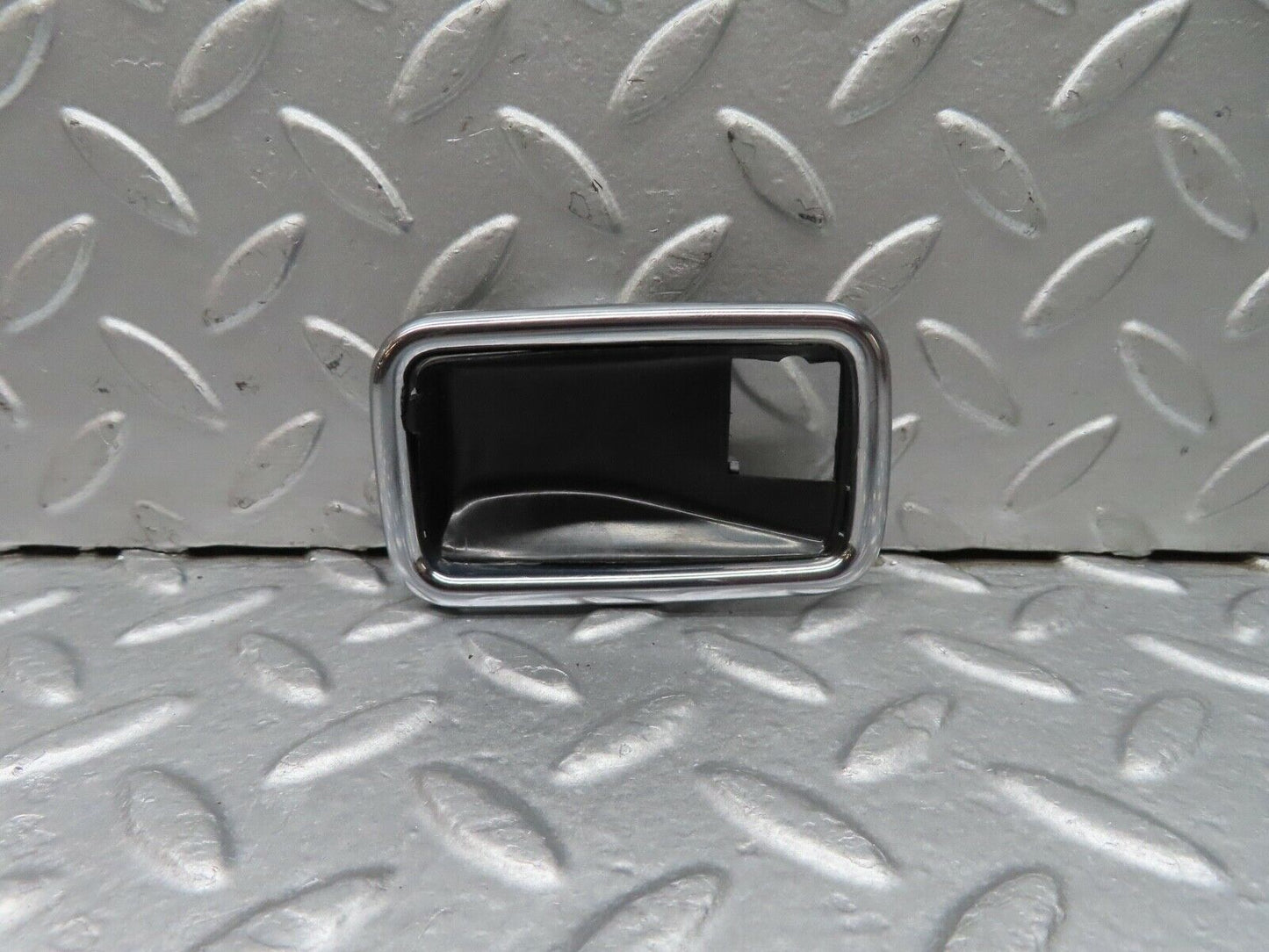 17959 Mercedes-Benz W123 200 Chrome Frame For Door Opener Left 1087660511