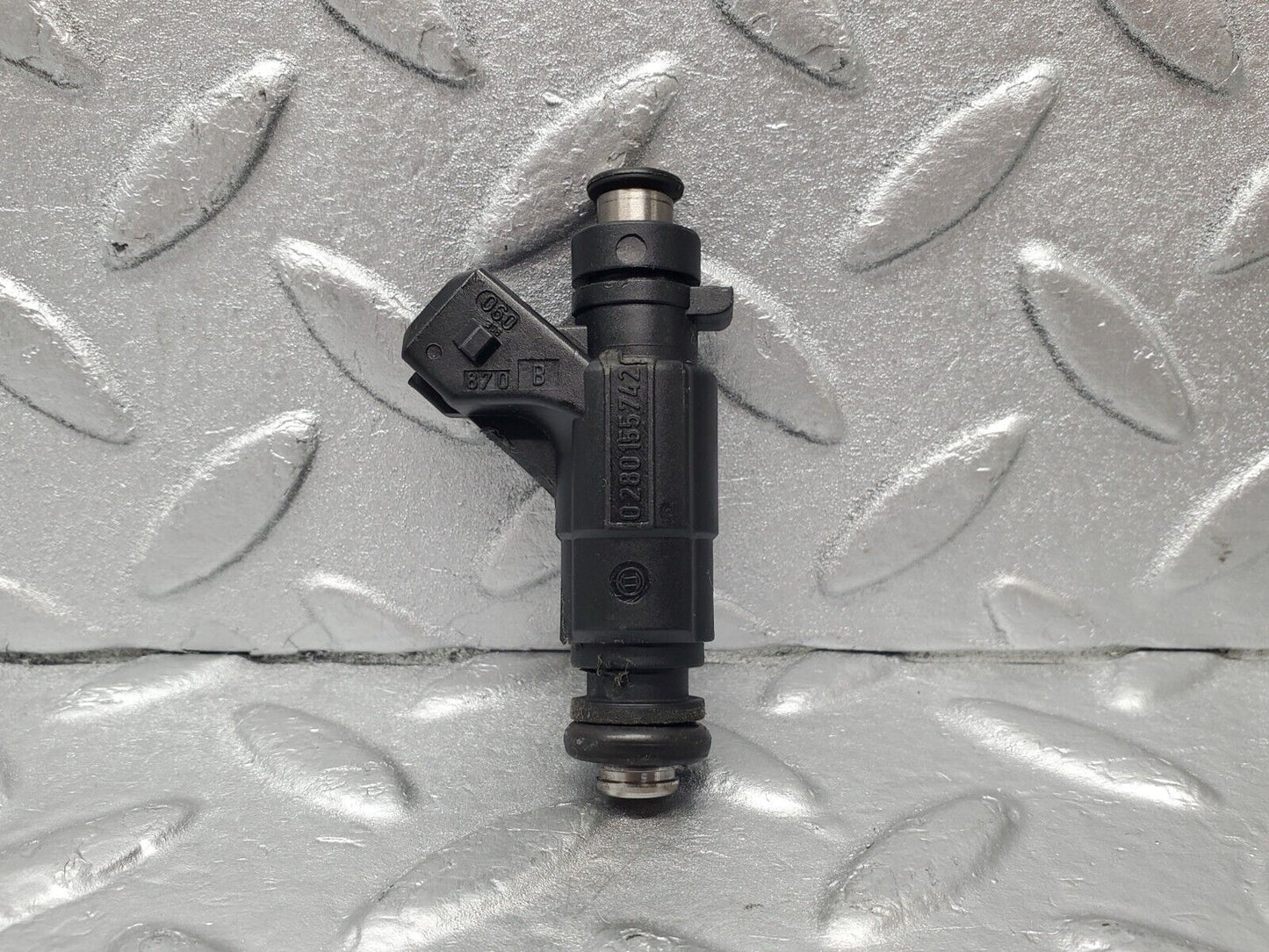 46776 Mercedes-Benz R129 320SL Coupe Fuel Injector Bosch 0280155742 1120780049