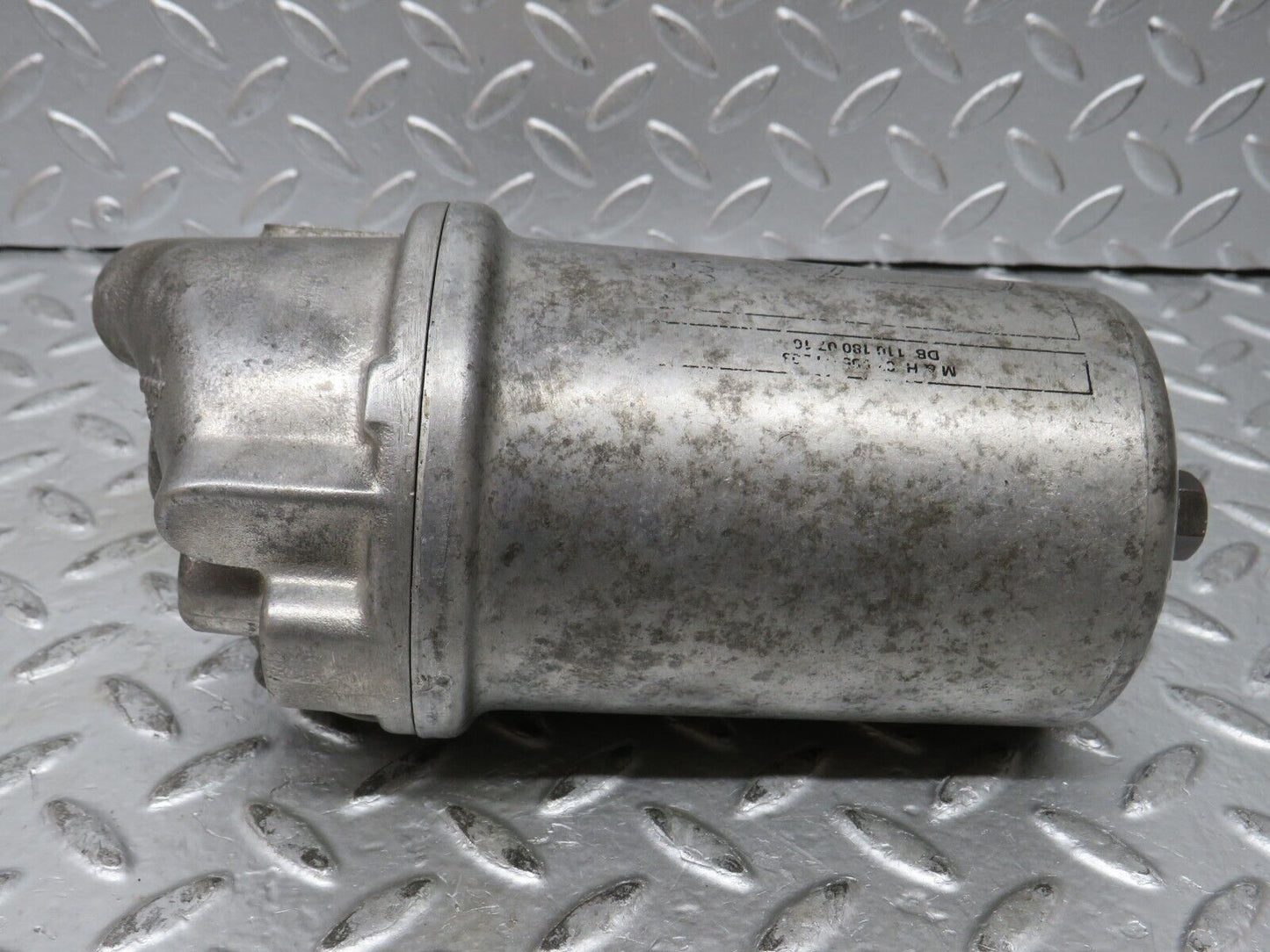 27381 Mercedes-Benz W123 280E Oil Filter Housing 1101801502
