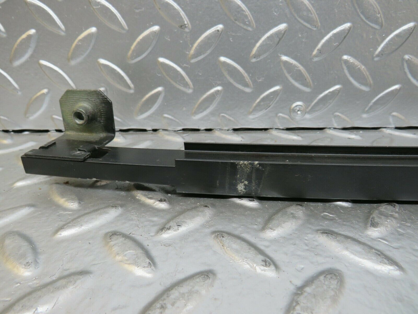24247 Mercedes-Benz S124 220TE Wagon Rear Right Door Window Channel
