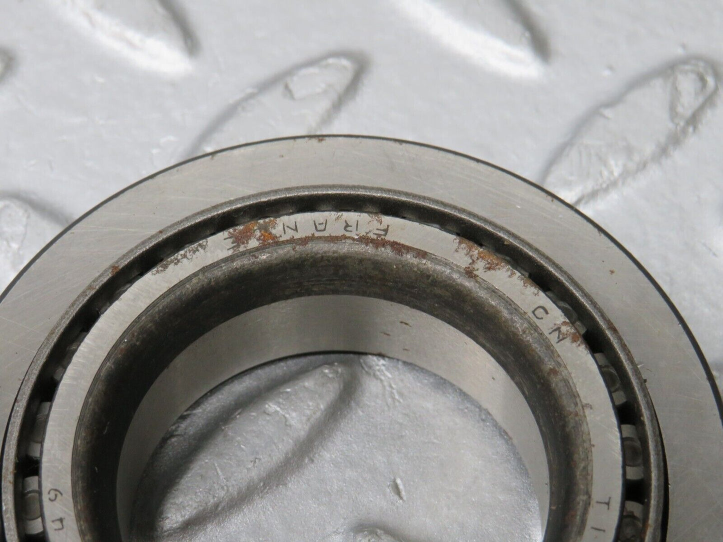 38201 Mercedes-Benz Tapered Roller Bearing TIMKEN JLM300816 New 1249800102