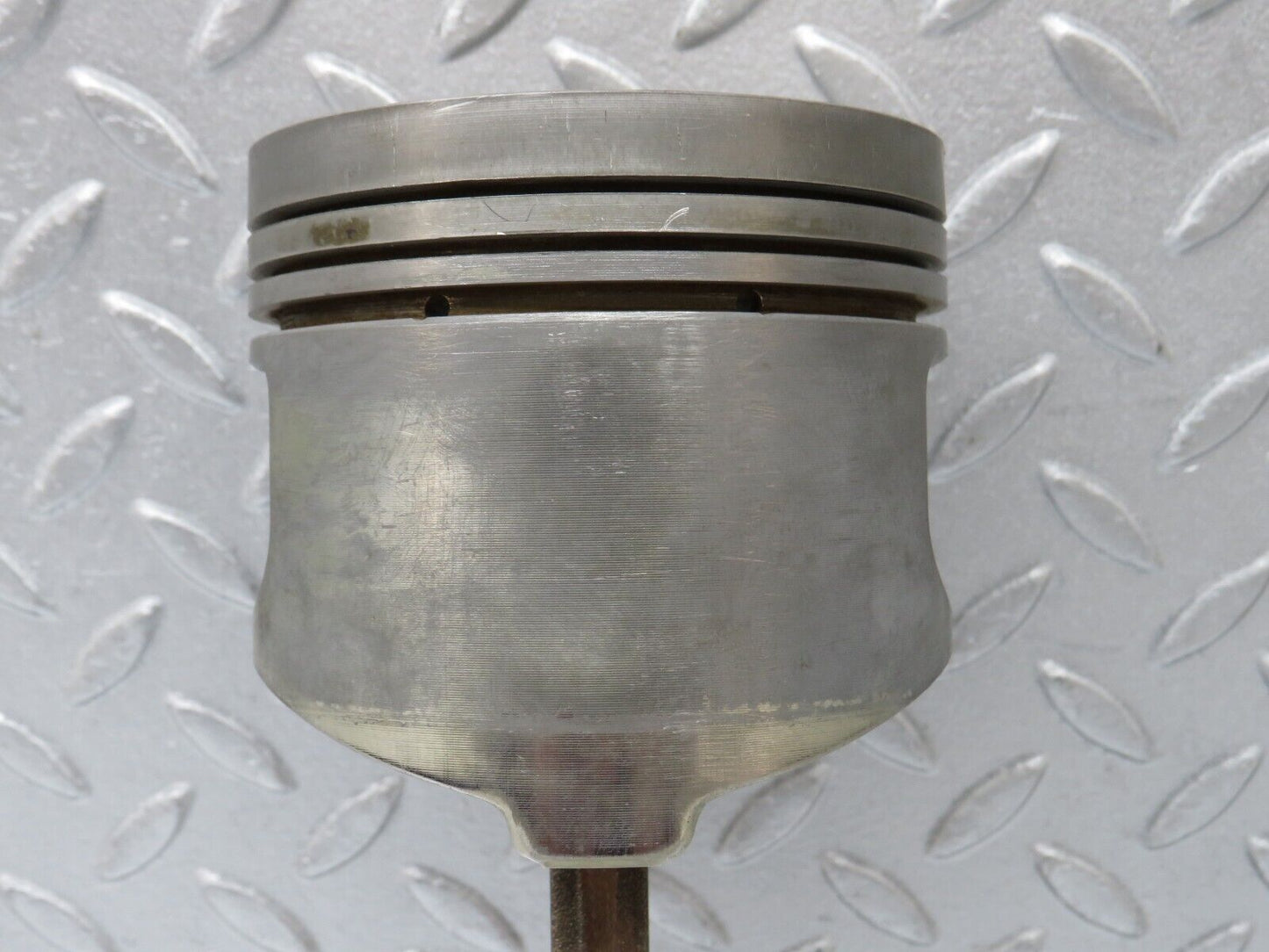 39306 Mercedes-Benz R107 500SL Piston With Connecting Rod 96,515mm