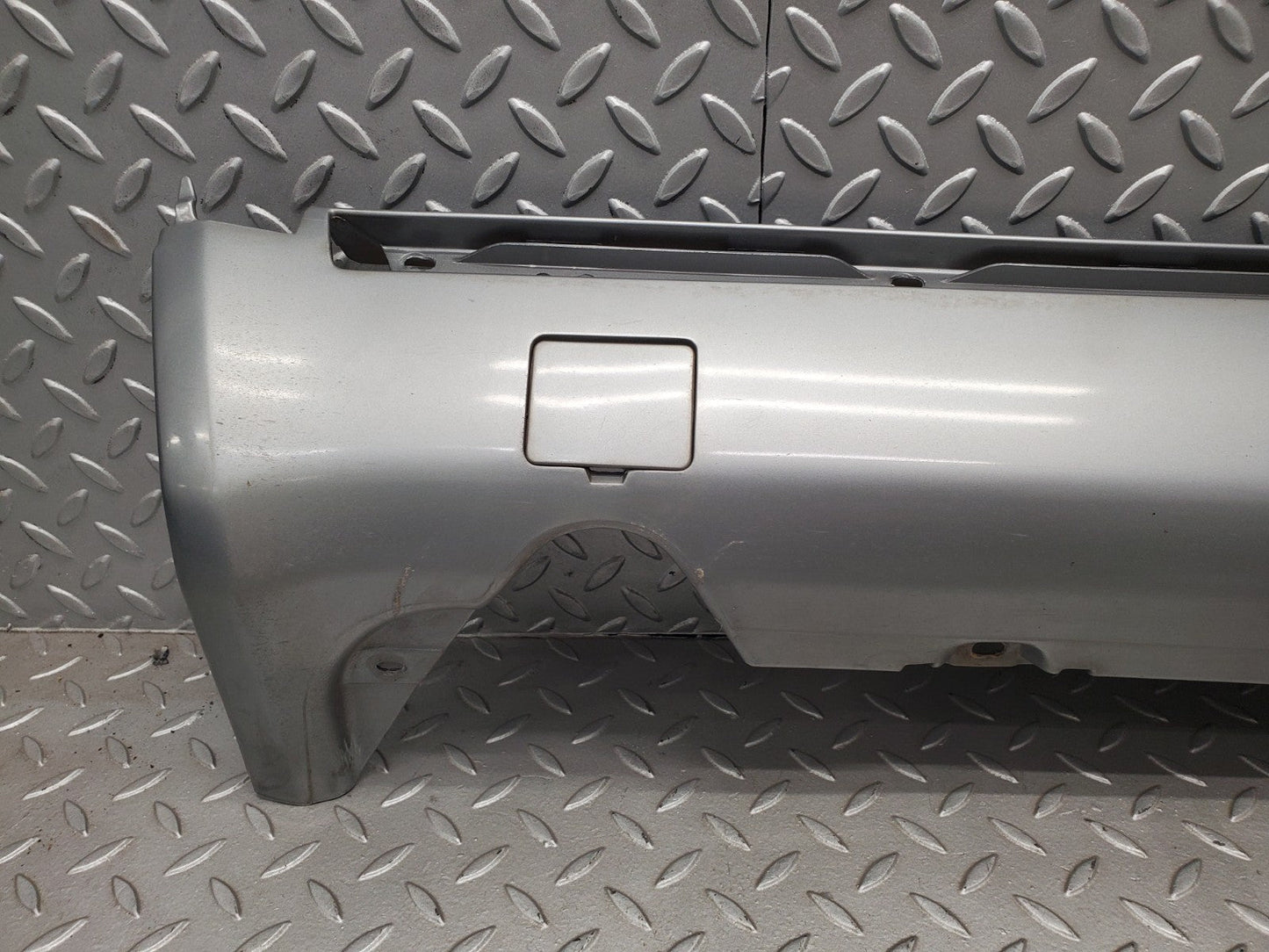 W124 Wagon side skirt right side used OEM