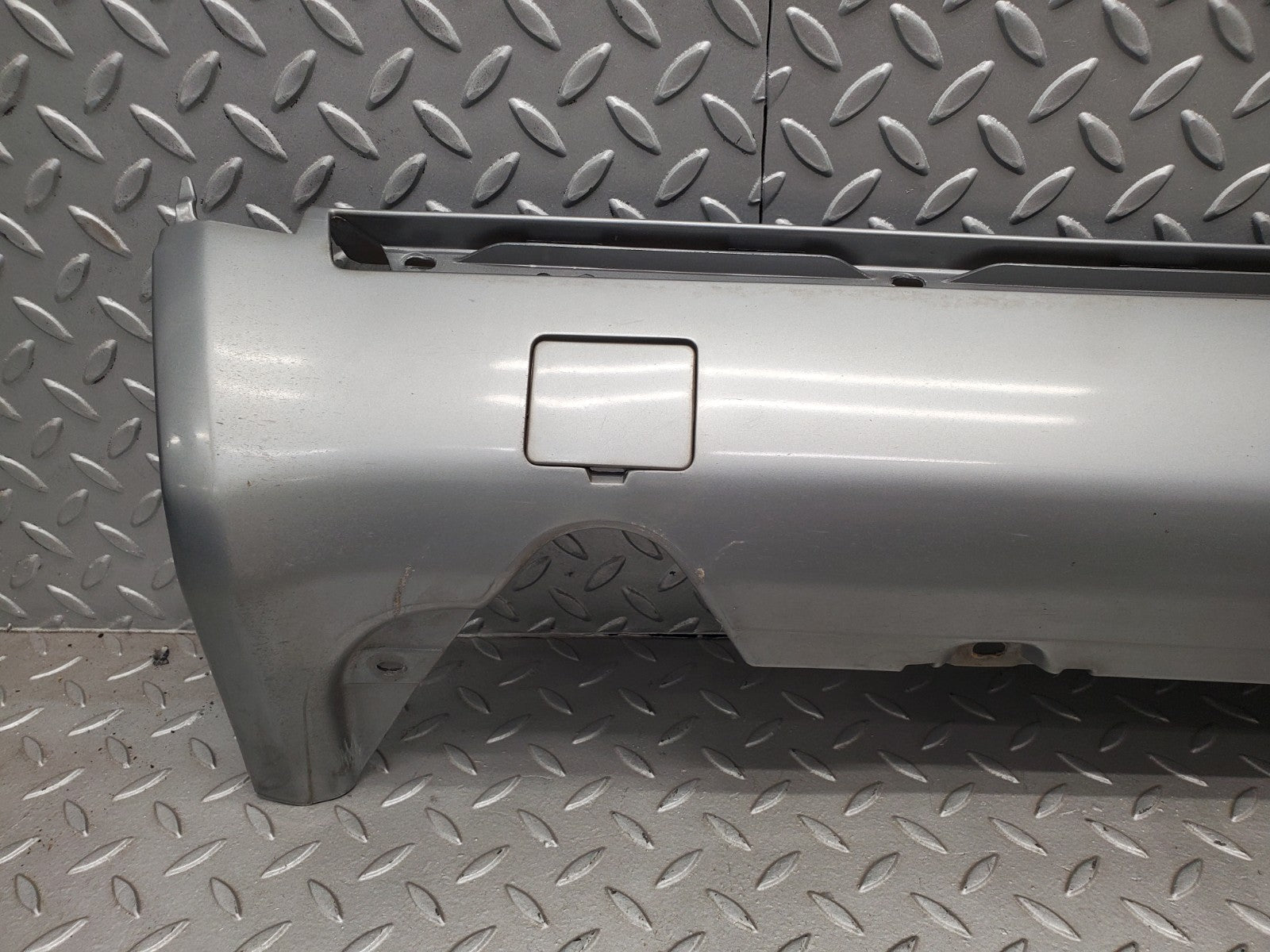 W124 Wagon side skirt right side used OEM