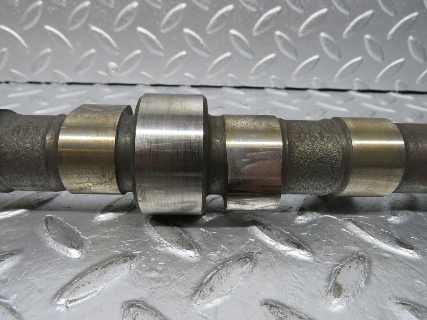 31065 Mercedes-Benz W123 200D Camshaft 6150510201