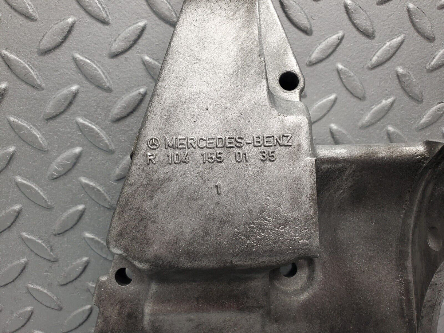 46161 Mercedes-Benz W124 280E Alternator Generator Bracket 1041550135