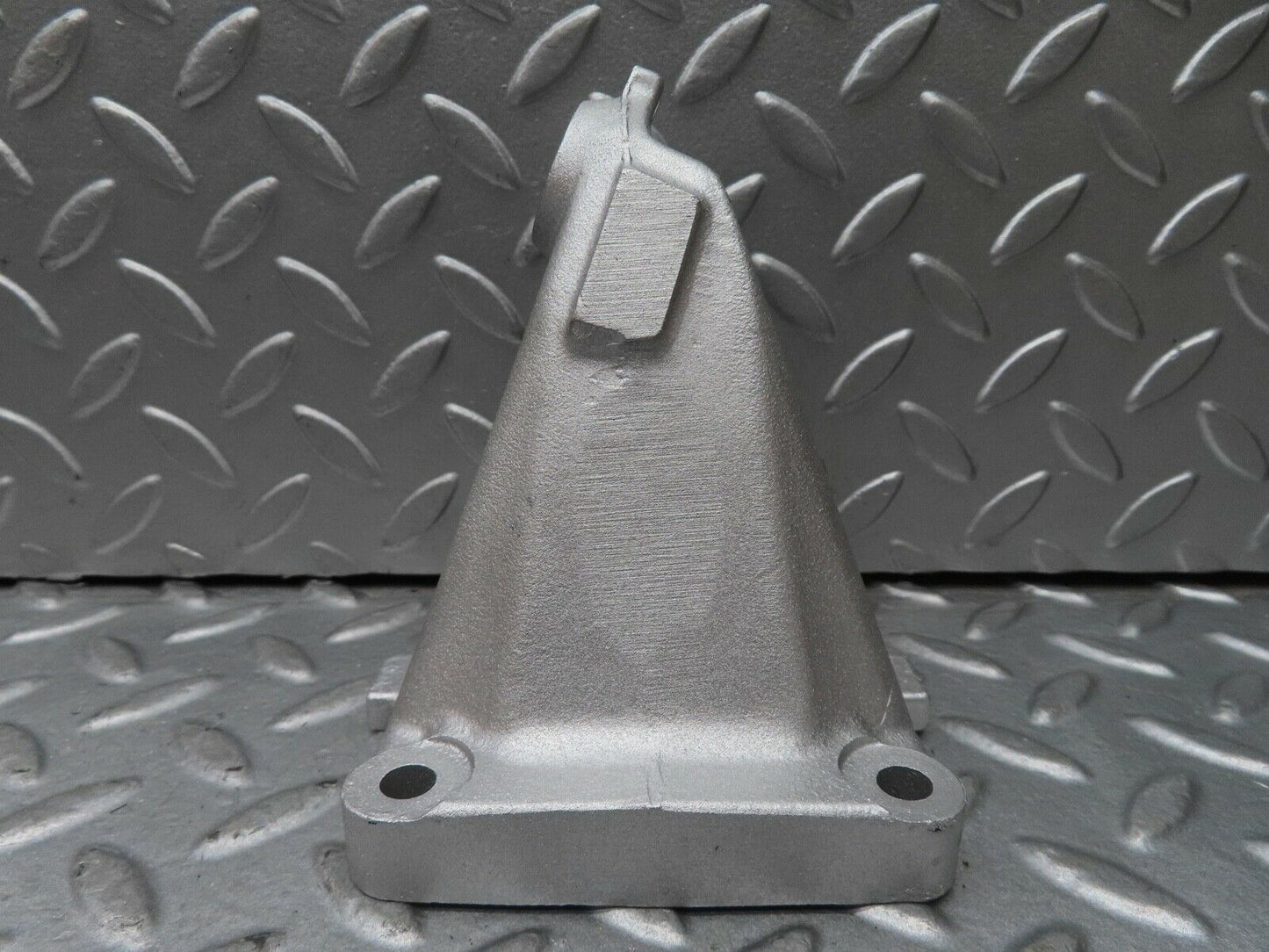 17303 Mercedes-Benz R129 300SL Coupe Engine Mount Bracket Right Side