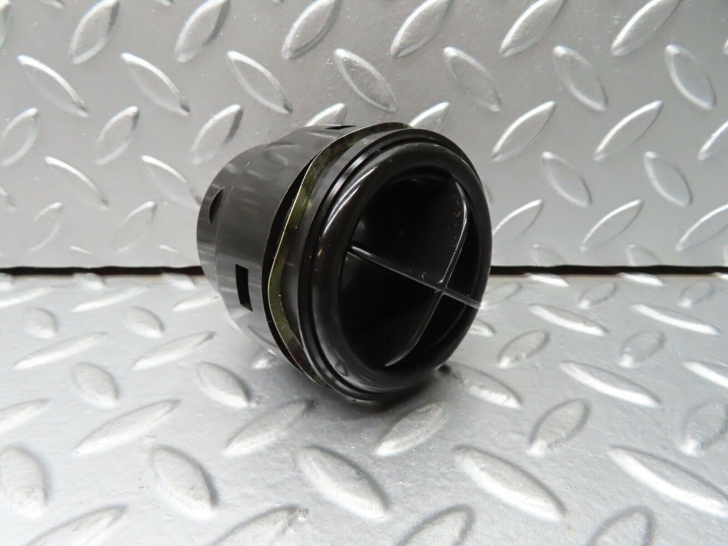 20586 Mercedes-Benz R107 450SL Dashboard  Air Vent