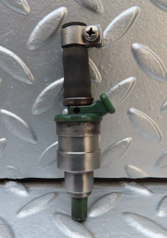 20399 Mercedes-Benz W114 280CE Coupe Fuel Injector Bosch 0280150035
