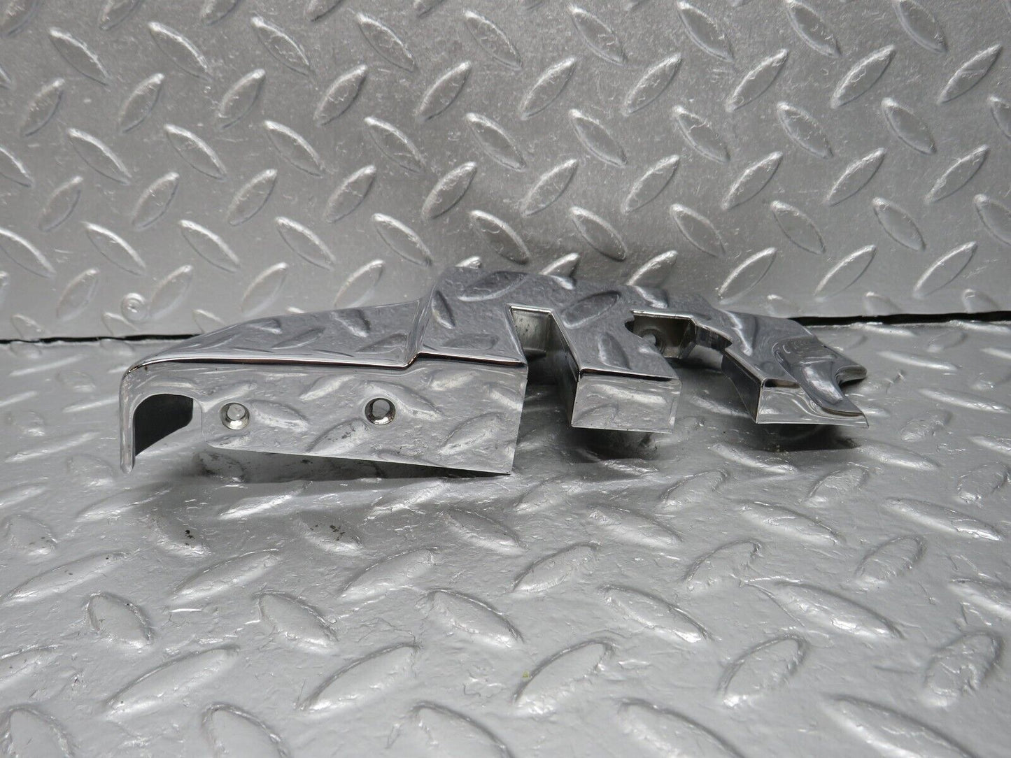 40005 Mercedes-Benz R107 350SL B Pillar Chrome Cover Right 1076930235