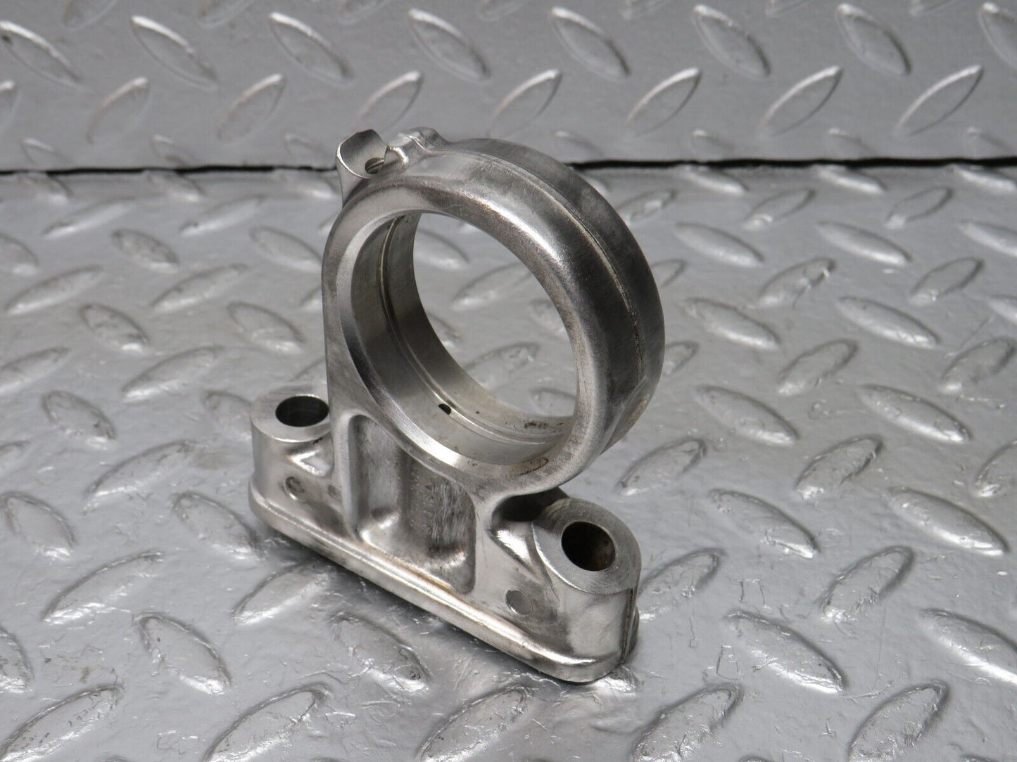 32994 Mercedes-Benz C107 R107 350 V8 Camshaft Tower Bearing 1160512118