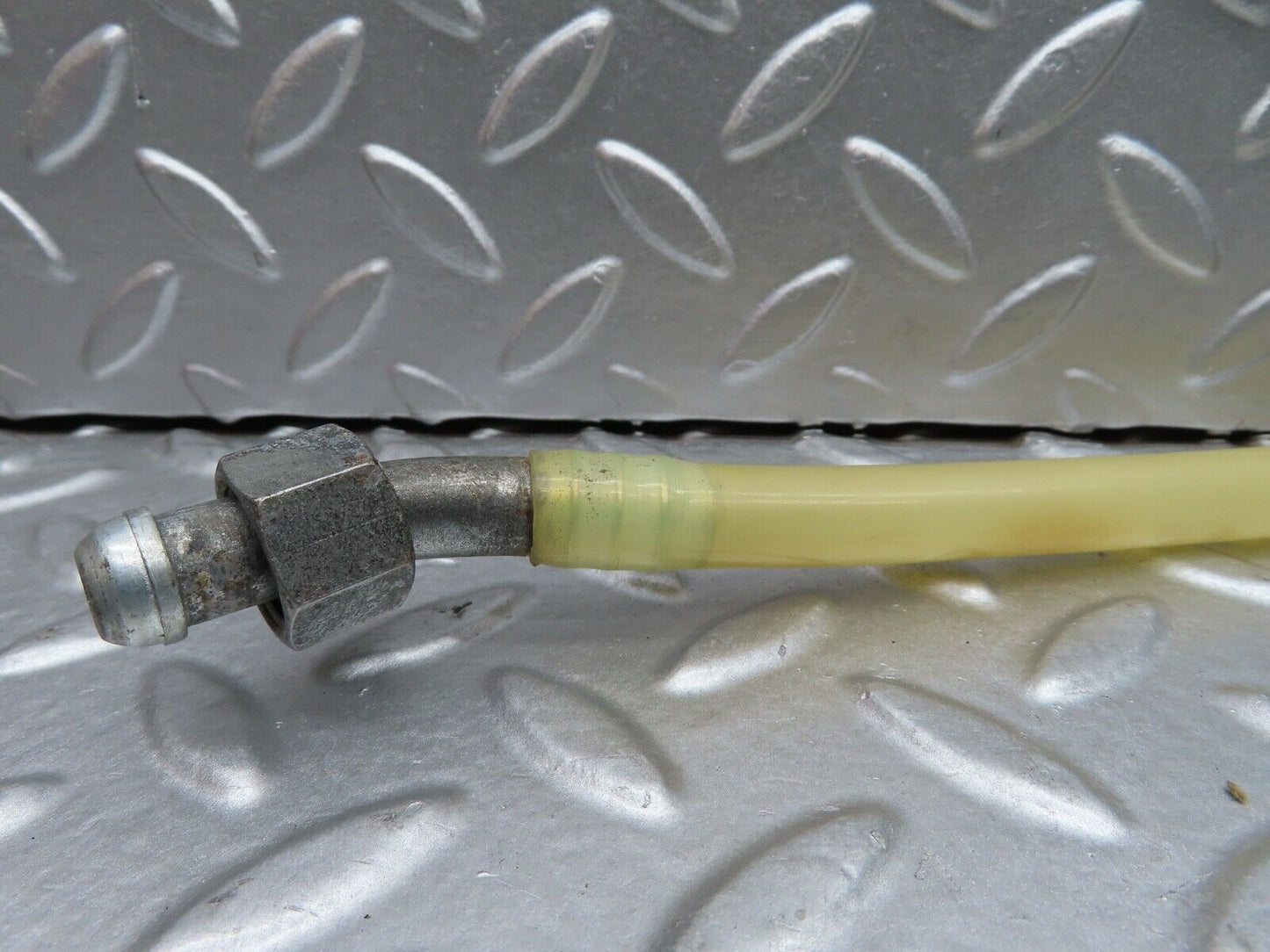 20911 Mercedes-Benz W114 250CE Coupe Brake Servo Vacuum Pipe
