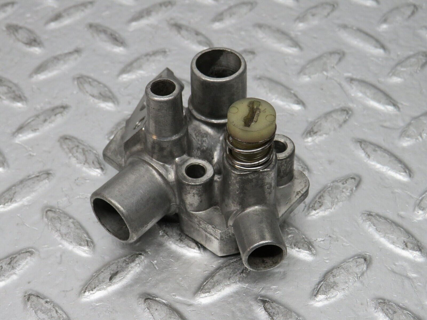 0290 Mercedes-Benz W116 Auxiliary Air Valve 1160940712
