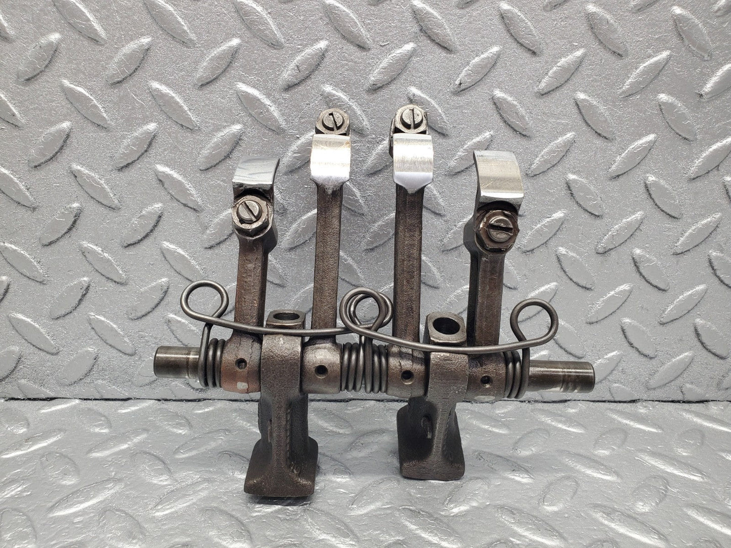 W112 rocker arm support arm and shaft used OEM